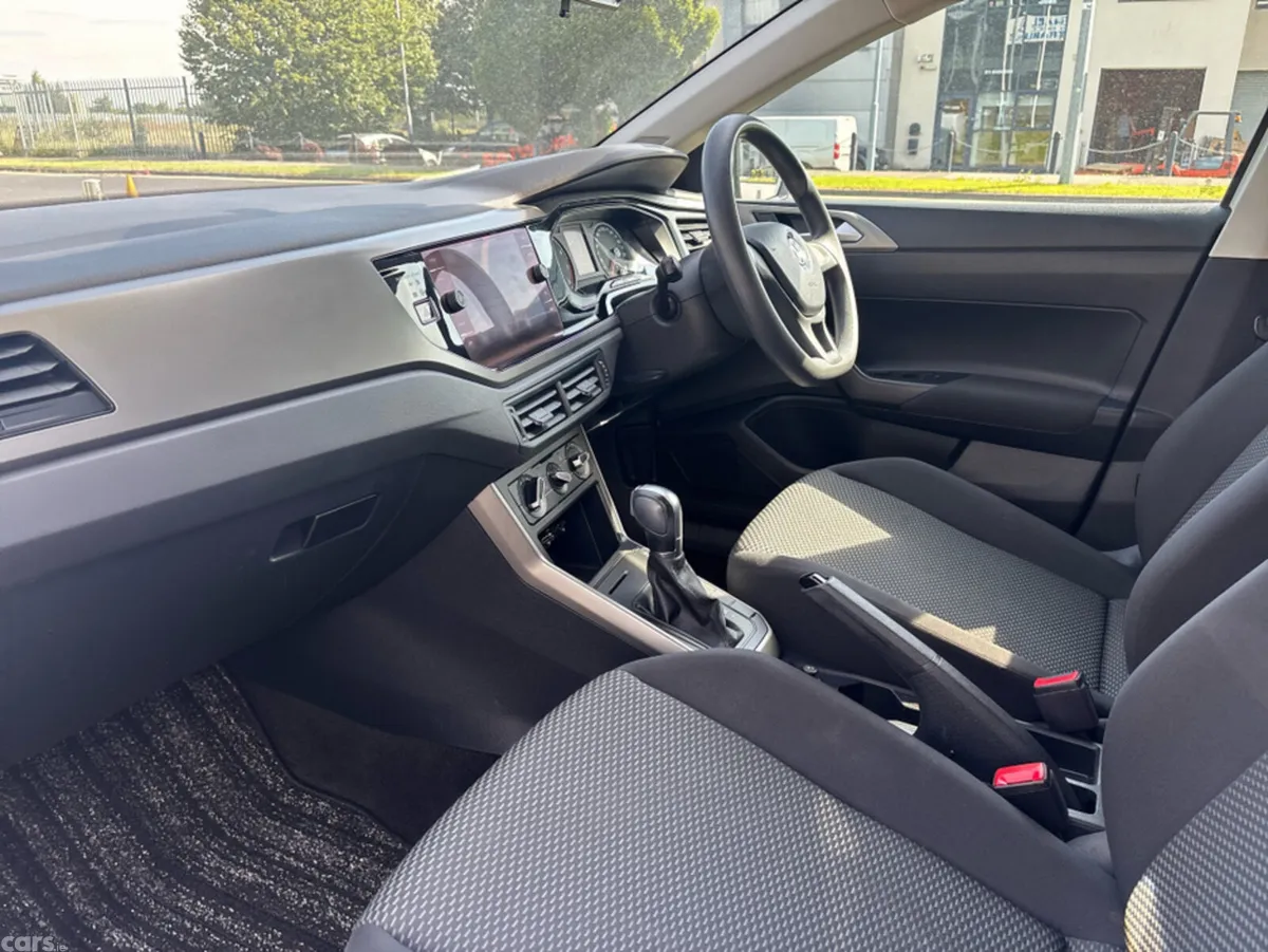 Volkswagen Polo Hatchback, Petrol, 2019, White