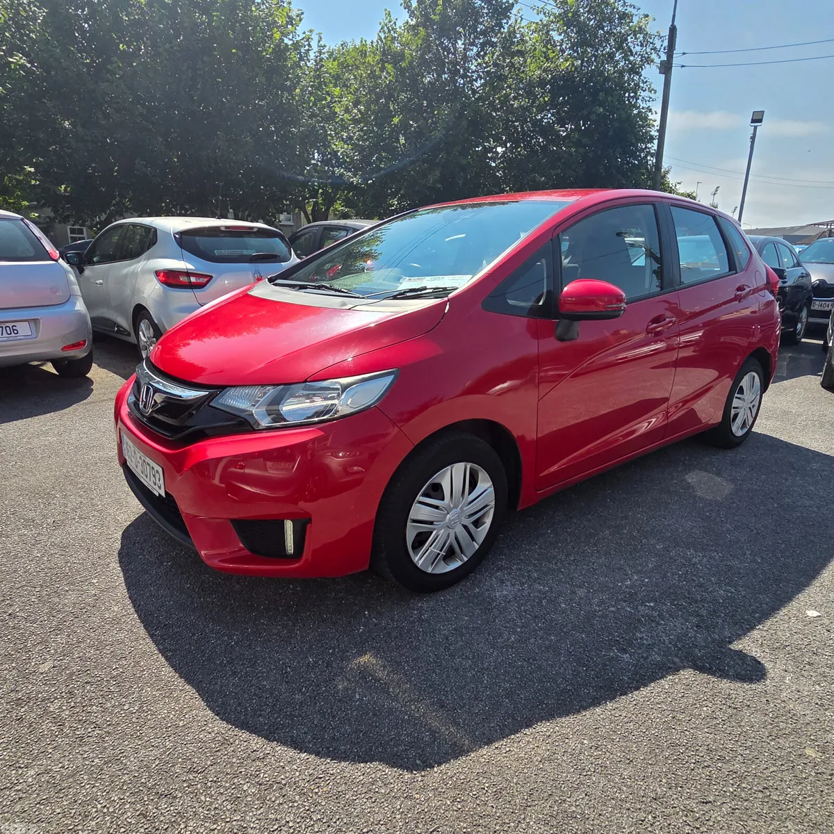 Honda Jazz Hatchback, Petrol, 2016, Red