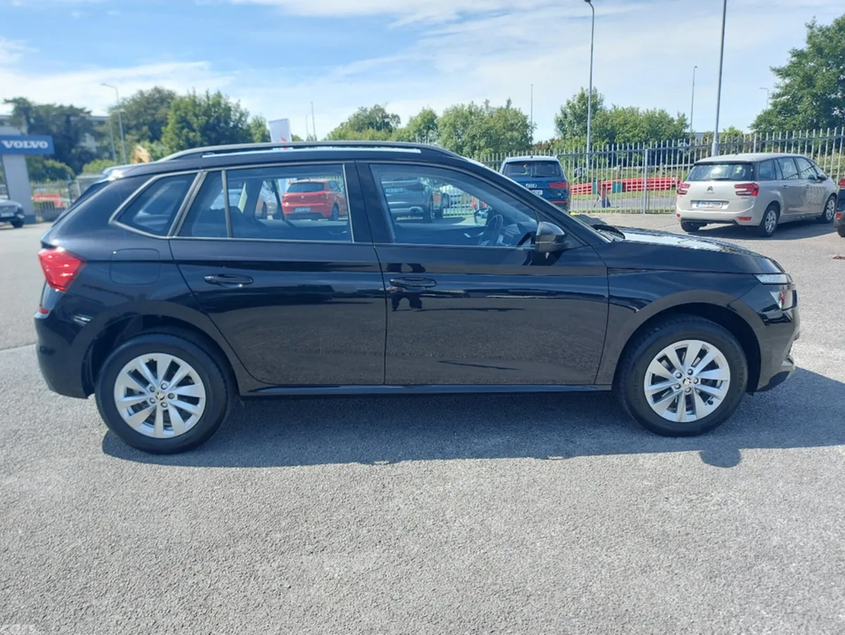 Skoda Kamiq Hatchback, Petrol, 2023, Black