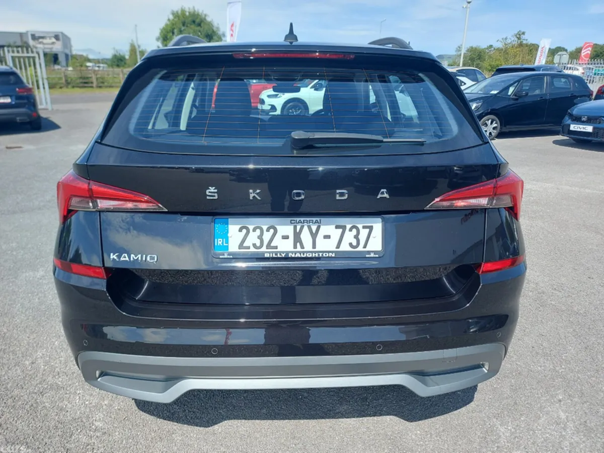 Skoda Kamiq Hatchback, Petrol, 2023, Black