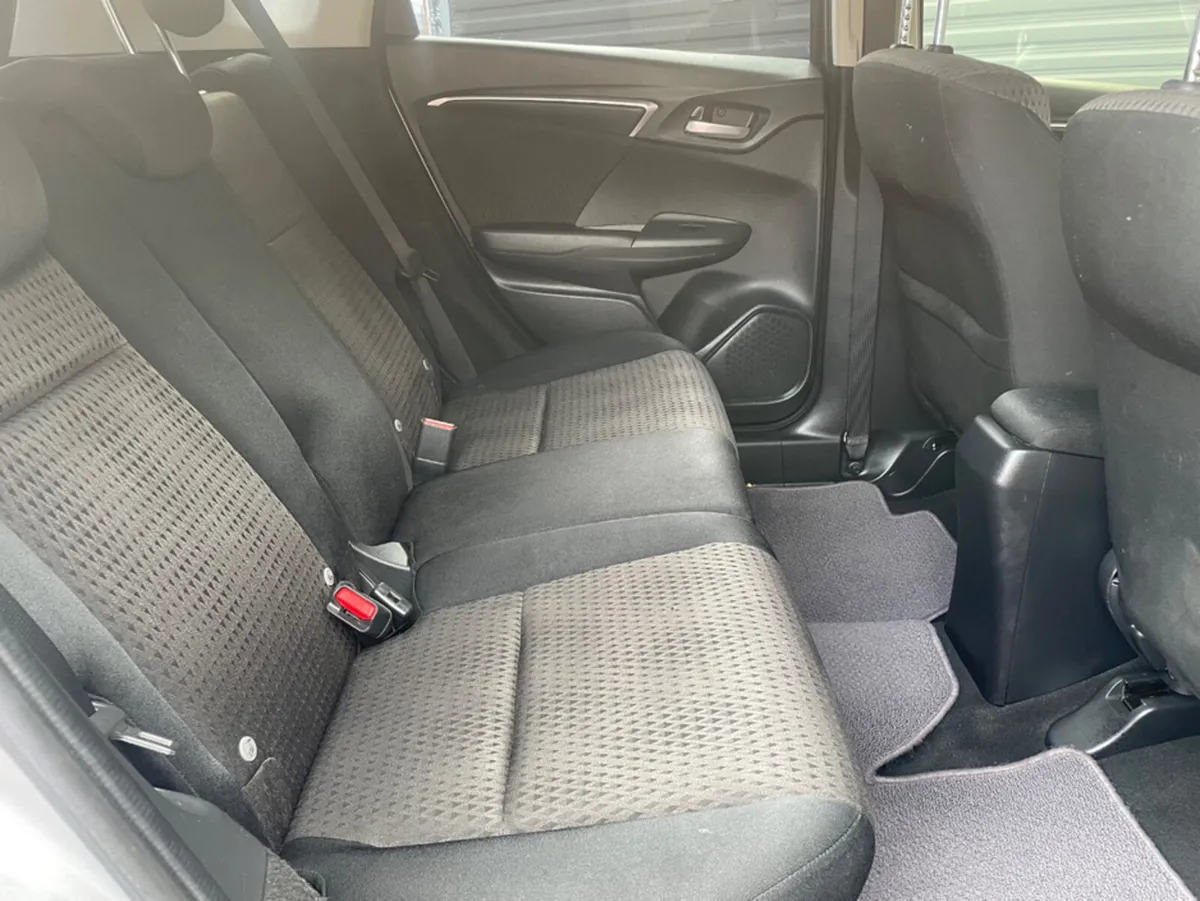 Honda Fit Hatchback, Petrol Hybrid, 2017, Silver