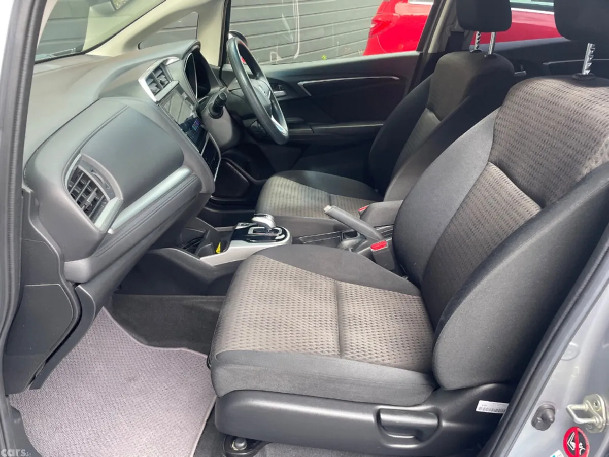 Honda Fit Hatchback, Petrol Hybrid, 2017, Silver