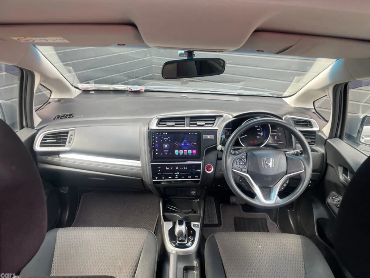 Honda Fit Hatchback, Petrol Hybrid, 2017, Silver