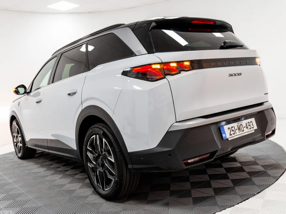 Peugeot 5008 SUV, Petrol Hybrid, 2025, White