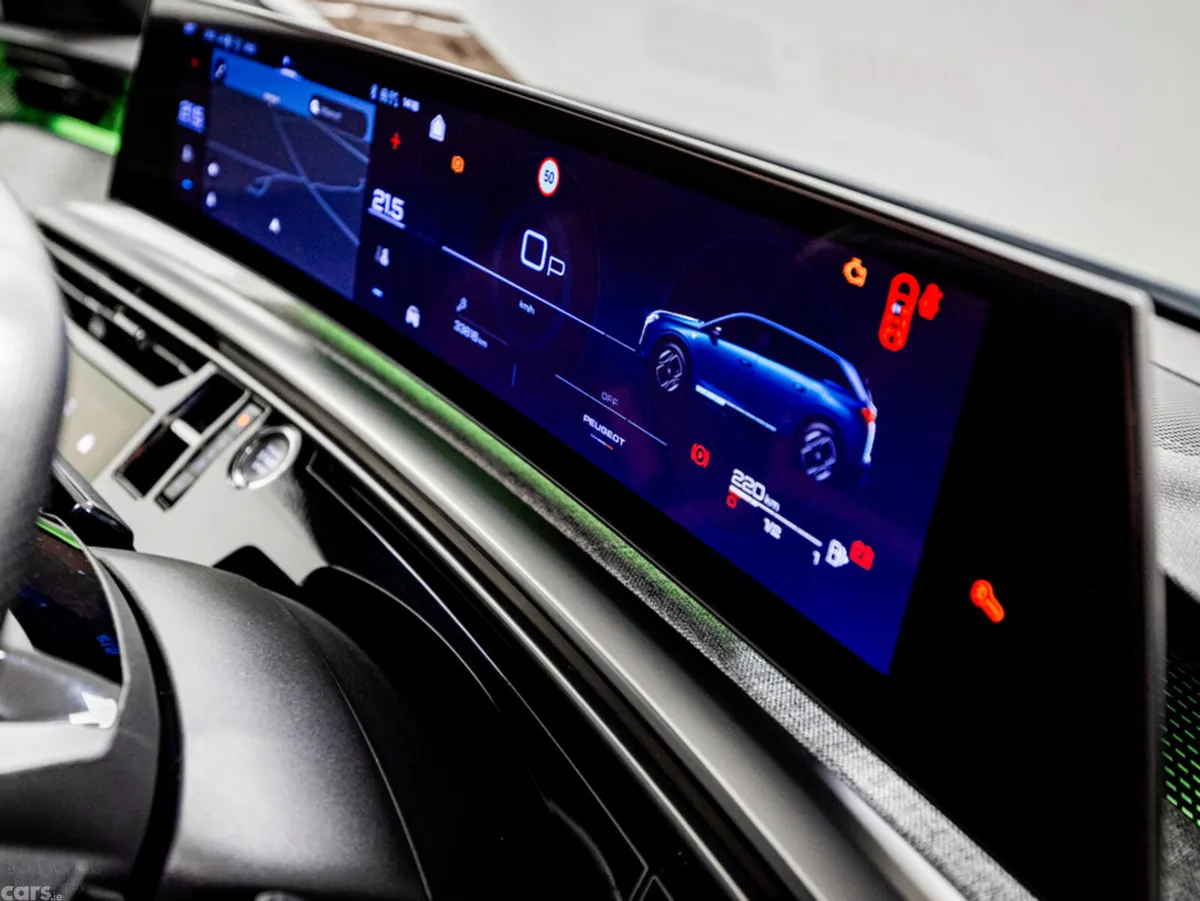 Peugeot 5008 SUV, Petrol Hybrid, 2025, White