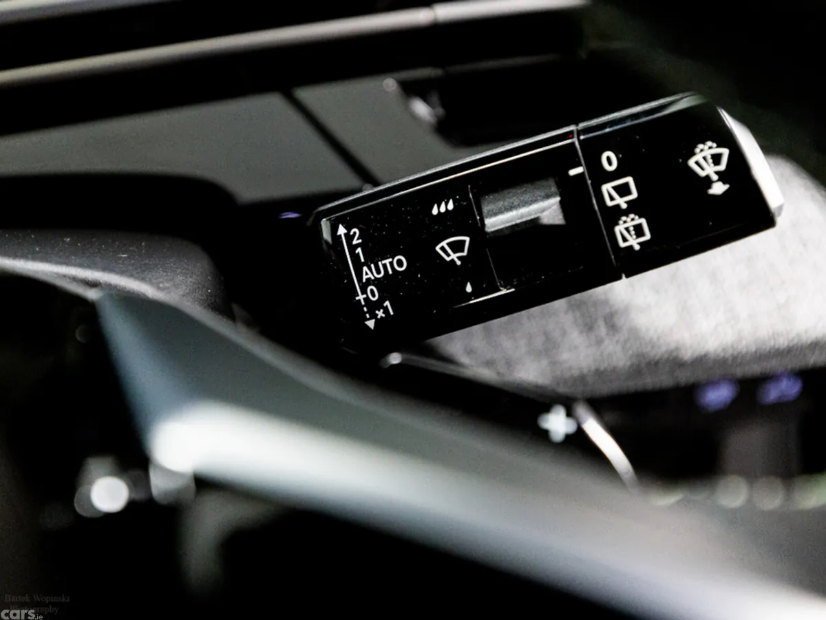 Peugeot 5008 SUV, Petrol Hybrid, 2025, White