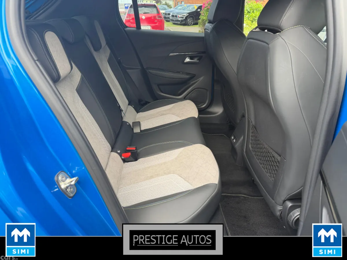 Peugeot 208 Hatchback, Petrol, 2021, Blue