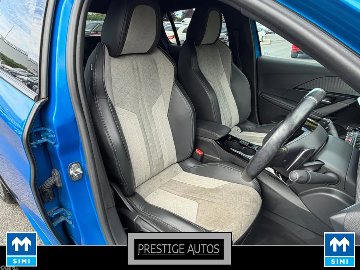 Peugeot 208 Hatchback, Petrol, 2021, Blue