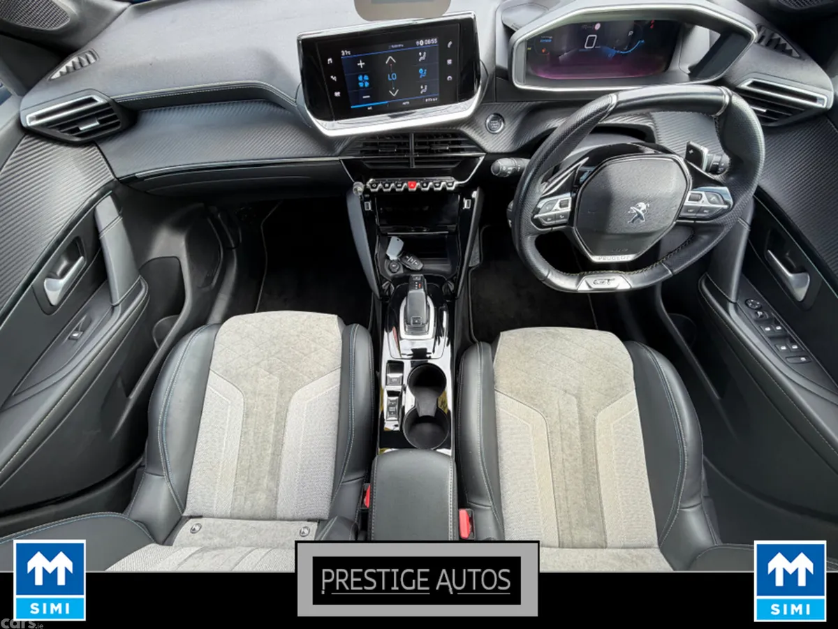 Peugeot 208 Hatchback, Petrol, 2021, Blue