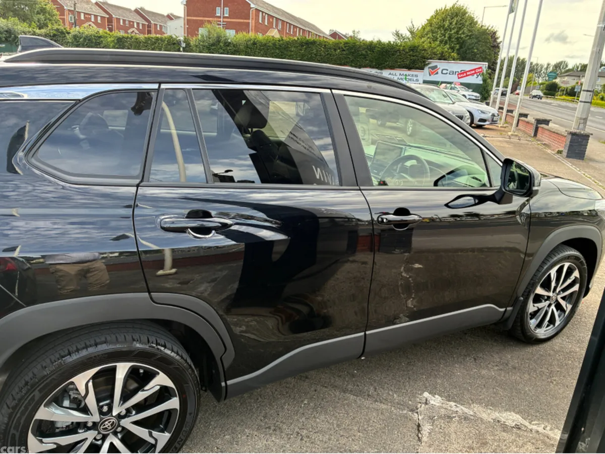 Toyota Corolla SUV, Petrol Hybrid, 2025, Black