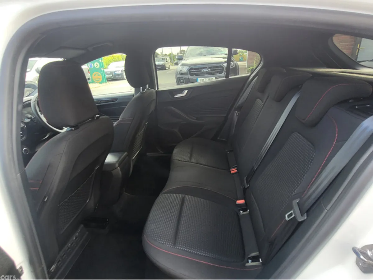Ford Focus Hatchback, Petrol Hybrid, 2022, White