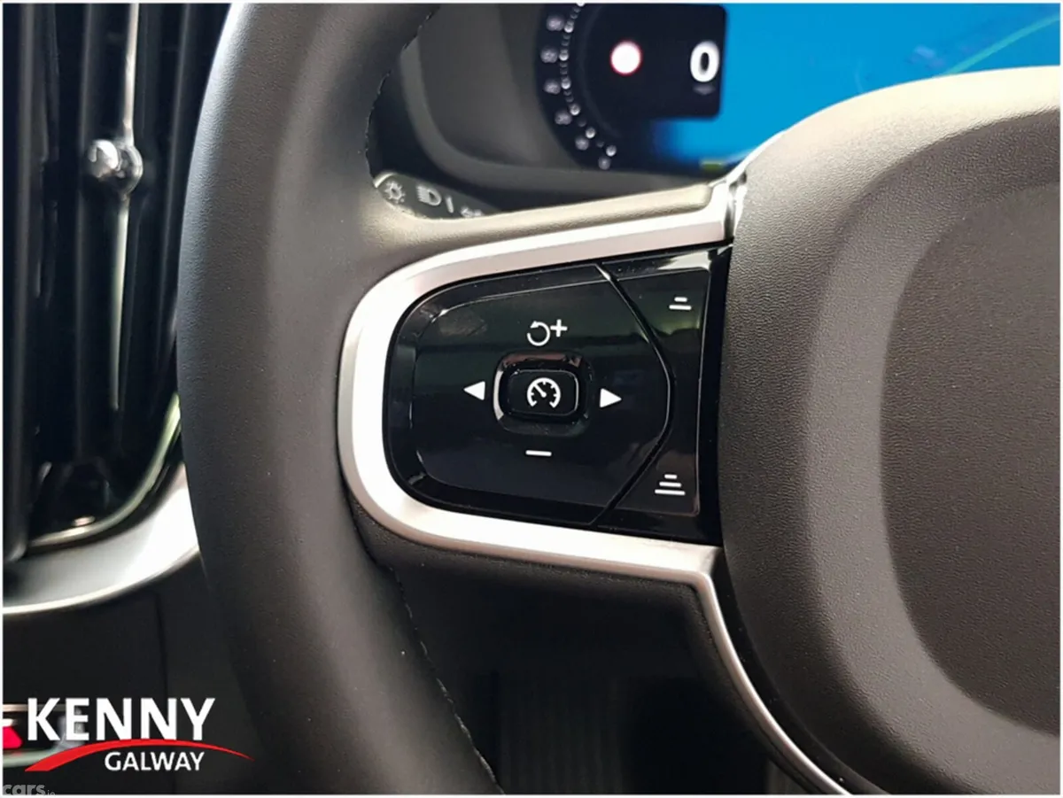 Volvo XC90 Estate, Petrol Hybrid, 2026, Black