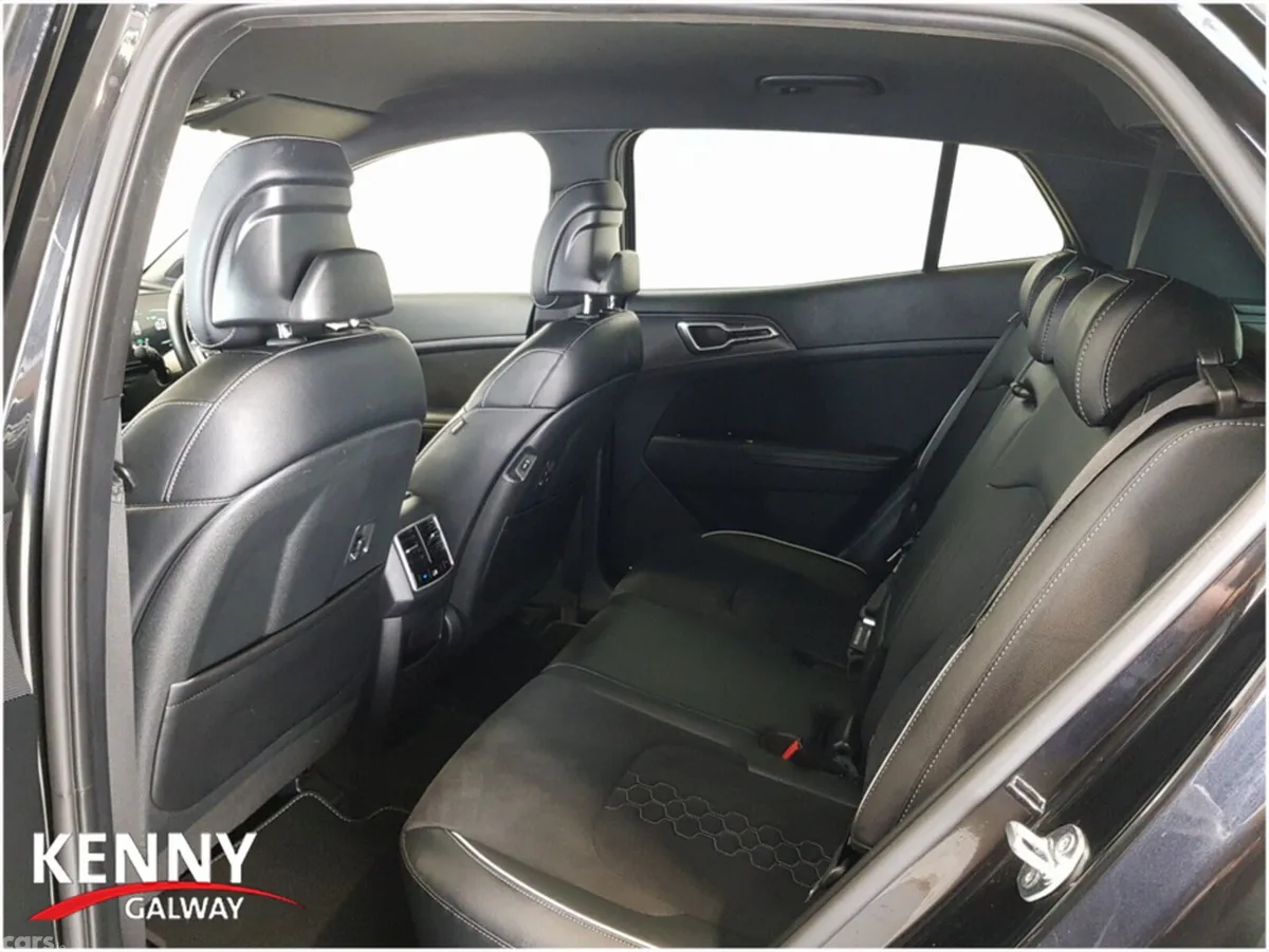 Kia Sportage Estate, Petrol Plug-in Hybrid, 2025, Black