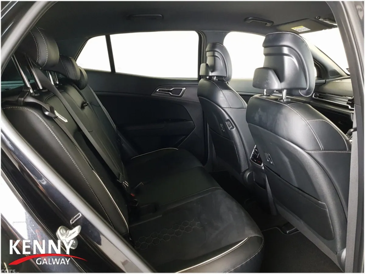 Kia Sportage Estate, Petrol Plug-in Hybrid, 2025, Black