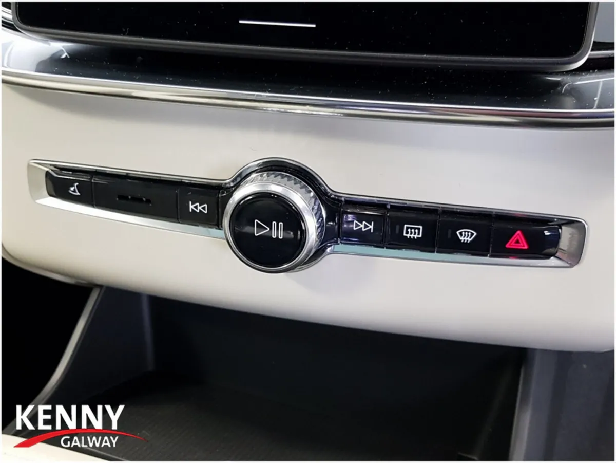 Volvo XC90 Estate, Petrol Hybrid, 2026, Black