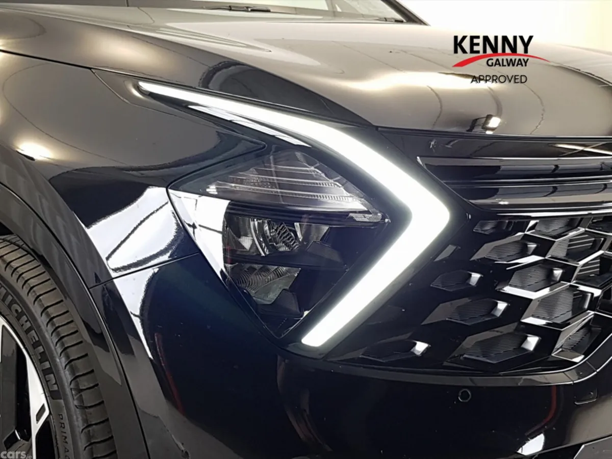 Kia Sportage Estate, Petrol Plug-in Hybrid, 2025, Black