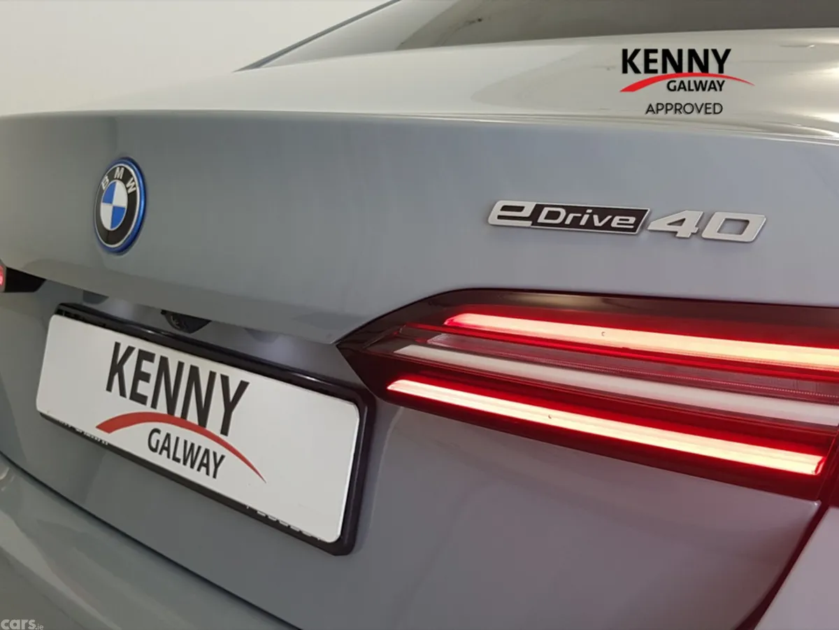 BMW i5 Saloon, Electric, 2025, Grey