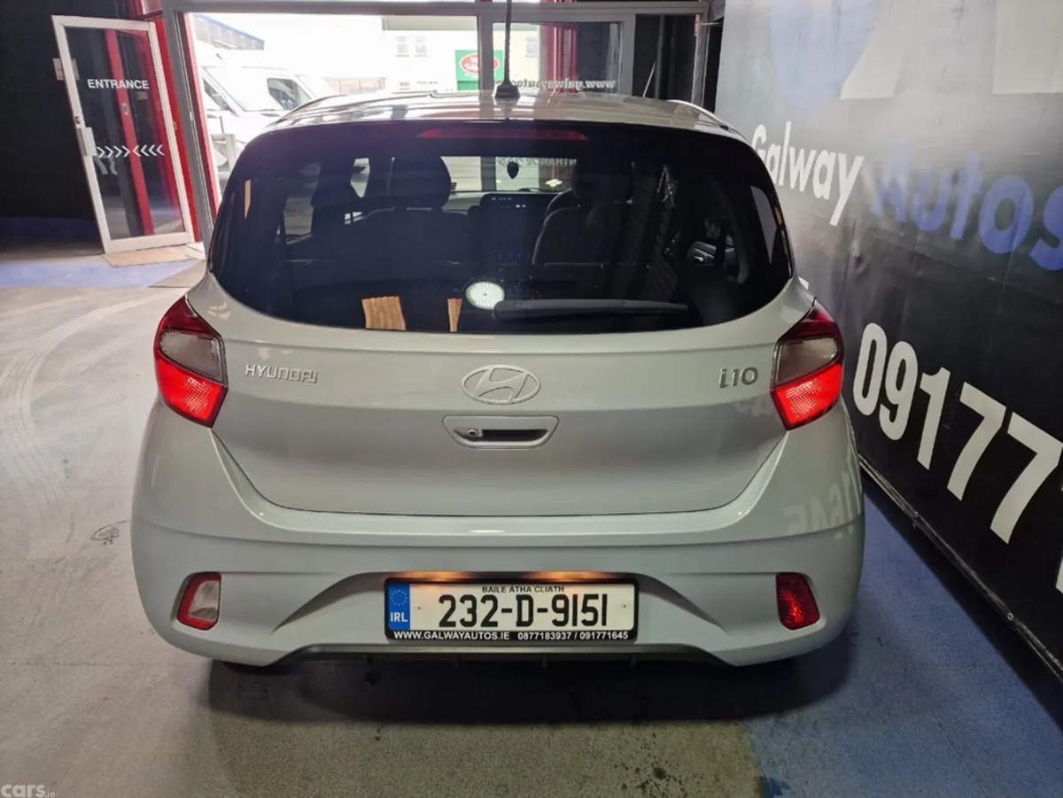 Hyundai i10 Hatchback, Petrol, 2023, Grey