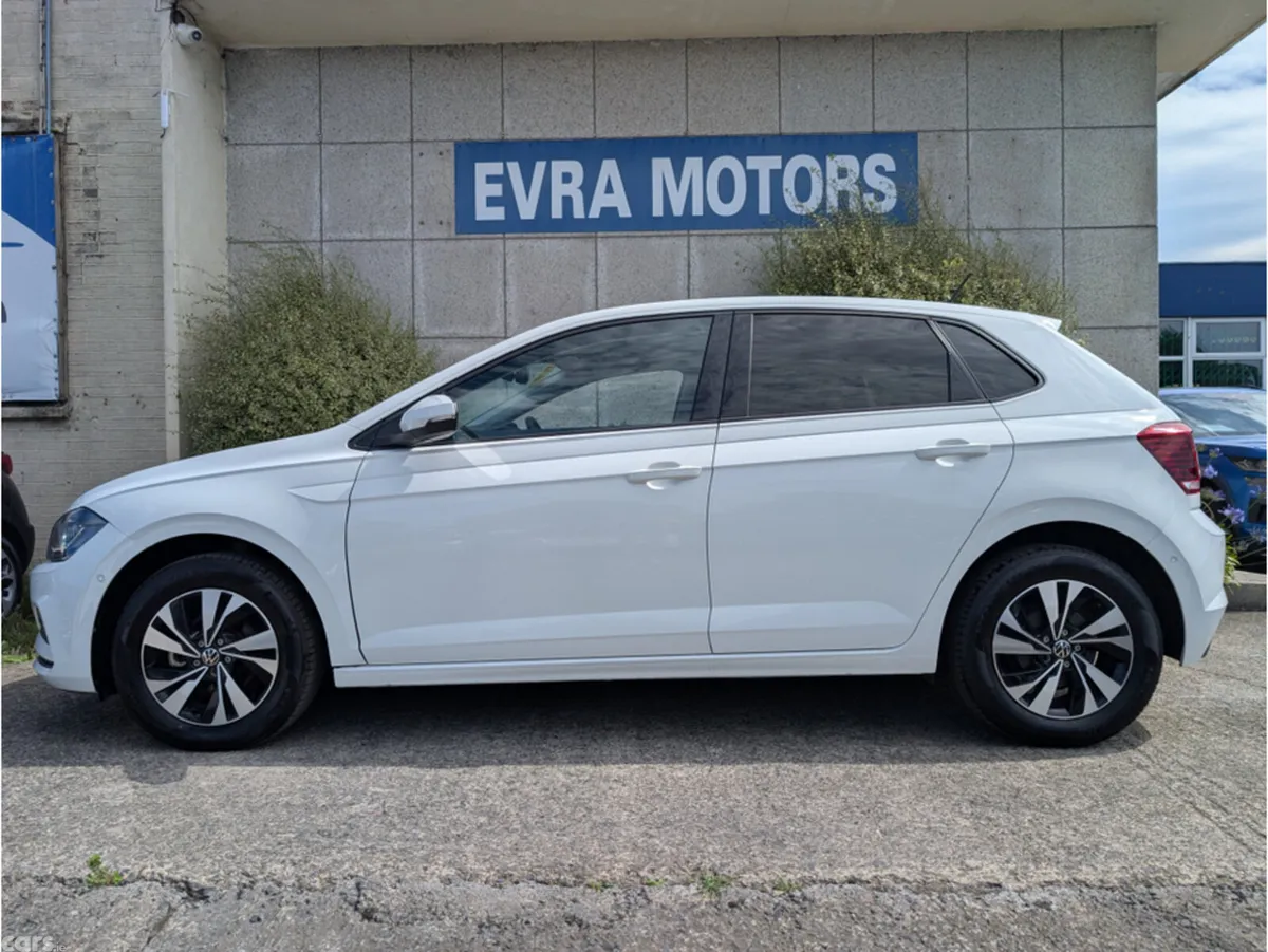 Volkswagen Polo Hatchback, Petrol, 2021, White