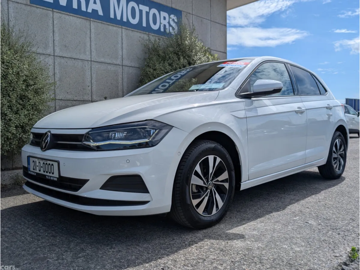 Volkswagen Polo Hatchback, Petrol, 2021, White