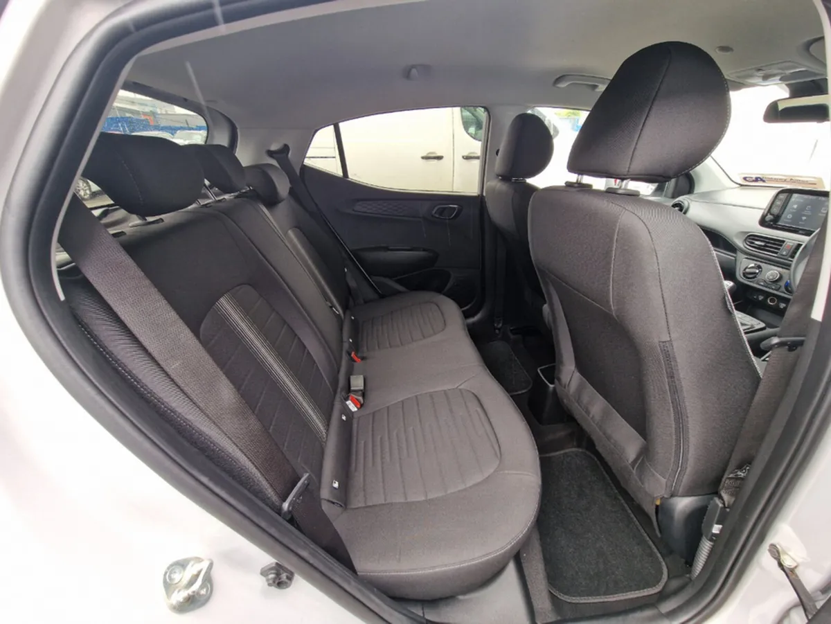 Hyundai i10 Hatchback, Petrol, 2023, Grey
