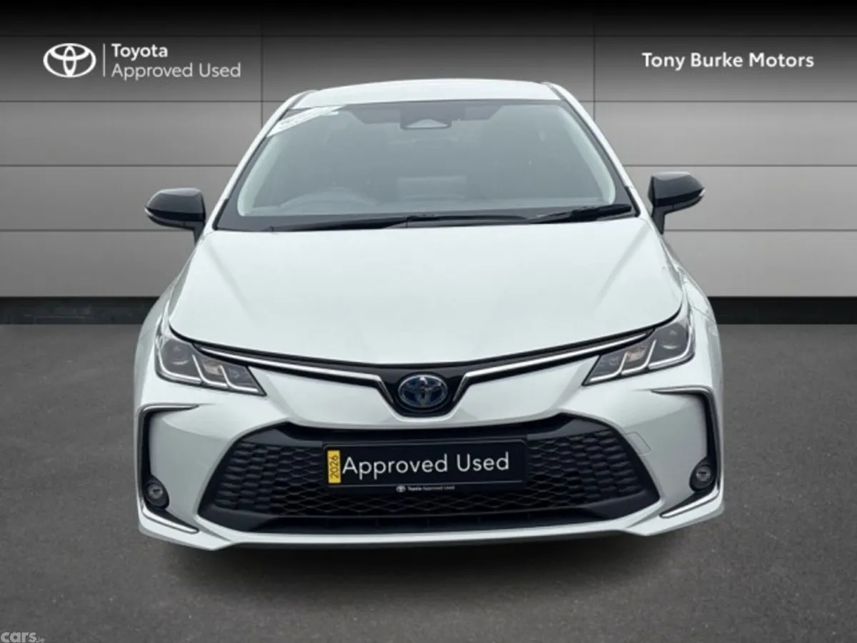 Toyota Corolla Saloon, Petrol Hybrid, 2026, Grey