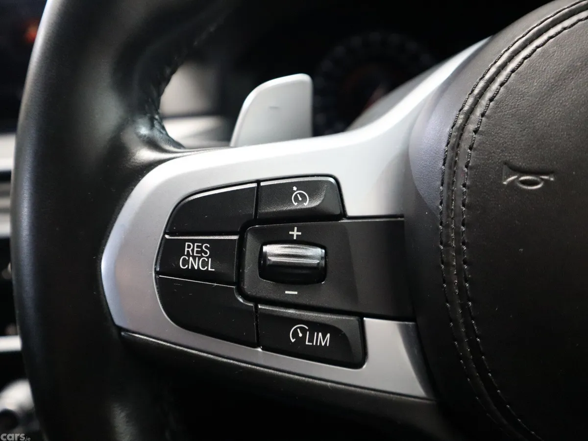 BMW 5-Series Saloon, Petrol Plug-in Hybrid, 2018, Grey