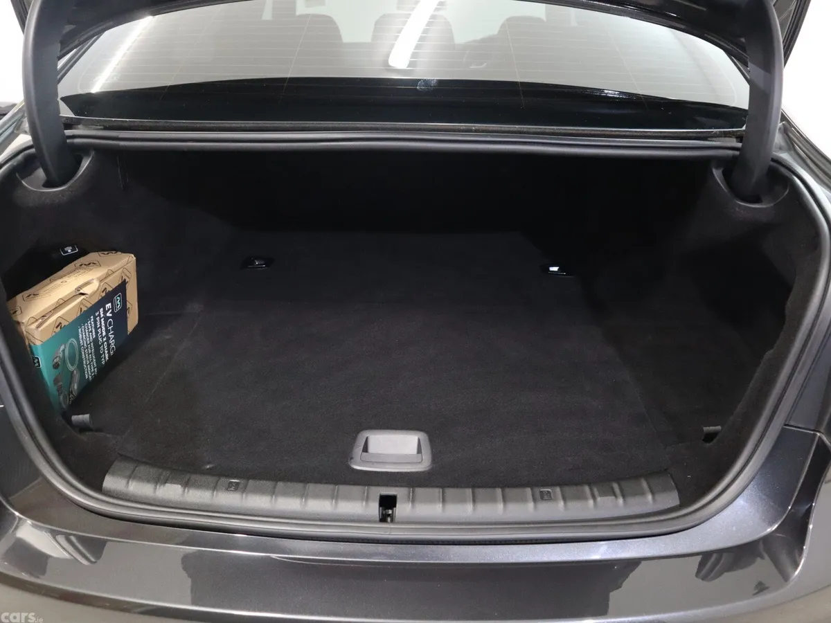 BMW 5-Series Saloon, Petrol Plug-in Hybrid, 2018, Grey