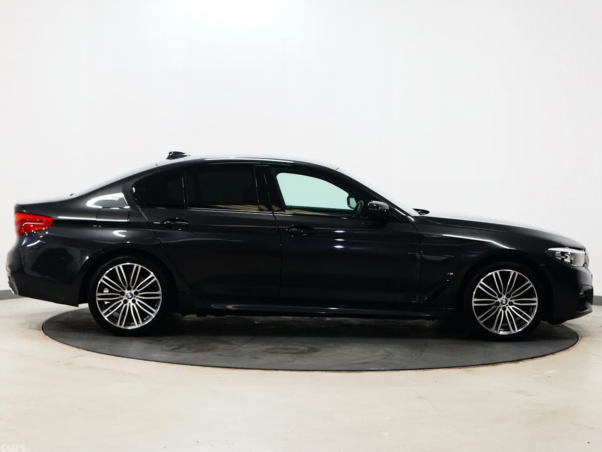 BMW 5-Series Saloon, Petrol Plug-in Hybrid, 2018, Grey
