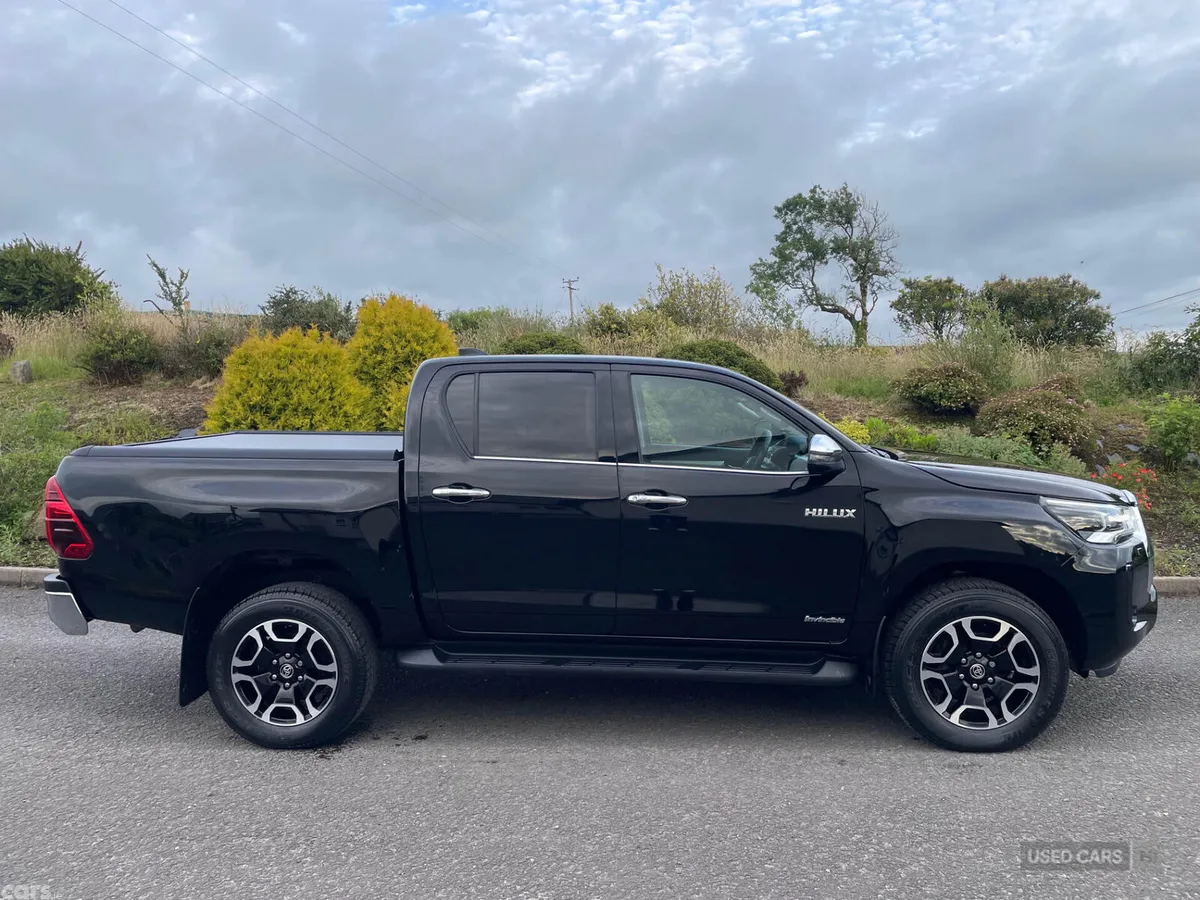 Toyota Hilux Pick Up, Diesel, 2024, Black
