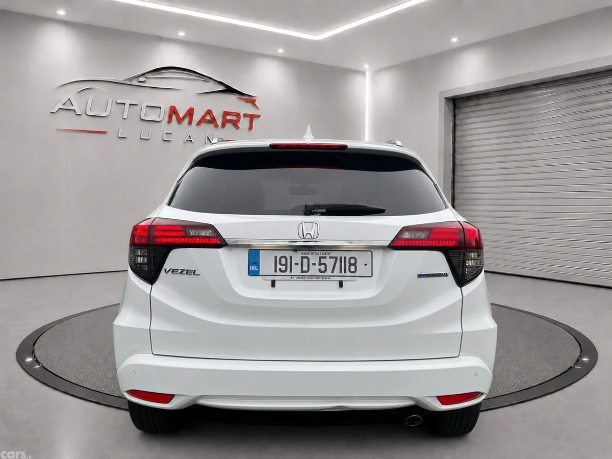 Honda Vezel Estate, Petrol Hybrid, 2019, White
