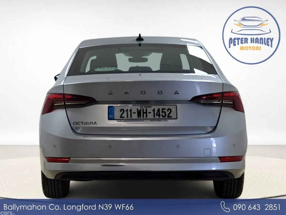 Skoda Octavia Saloon, Petrol, 2021, Silver