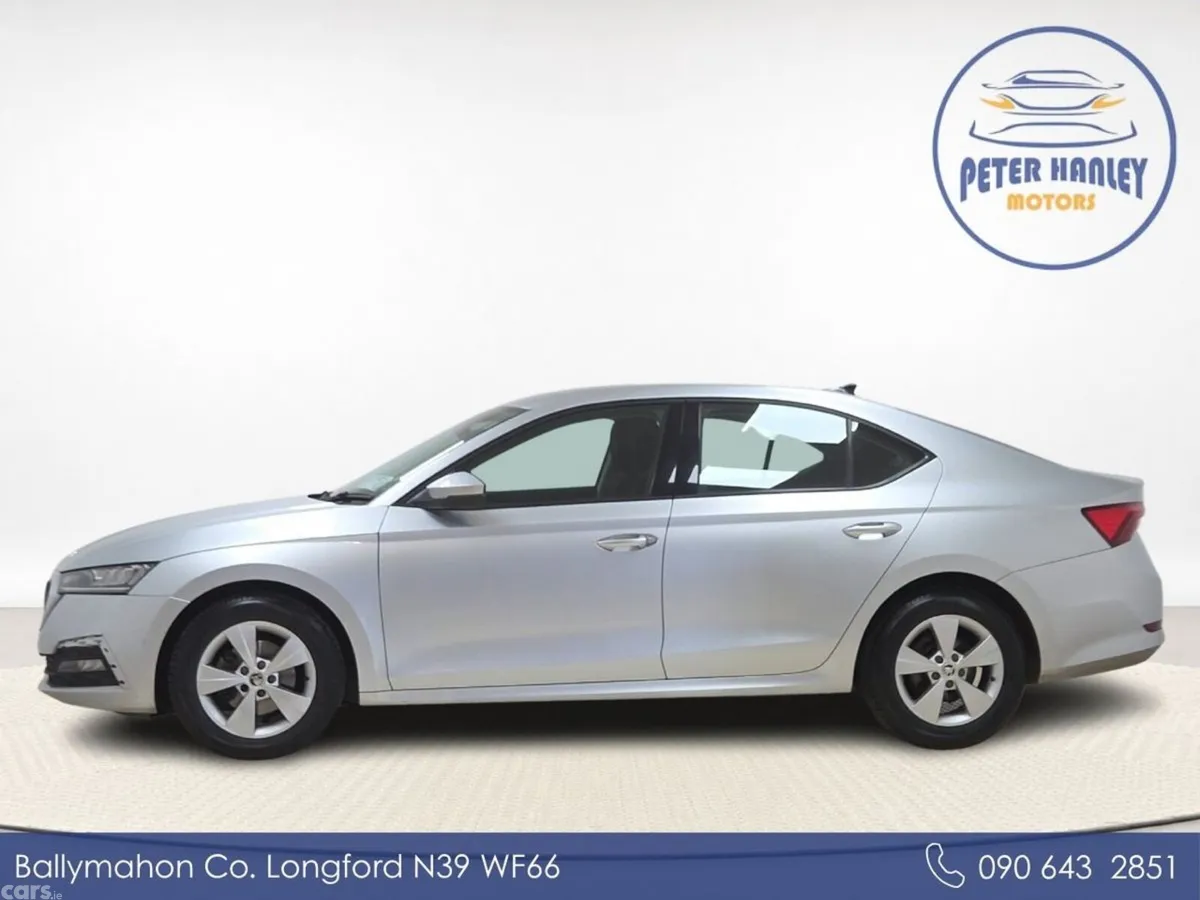 Skoda Octavia Saloon, Petrol, 2021, Silver