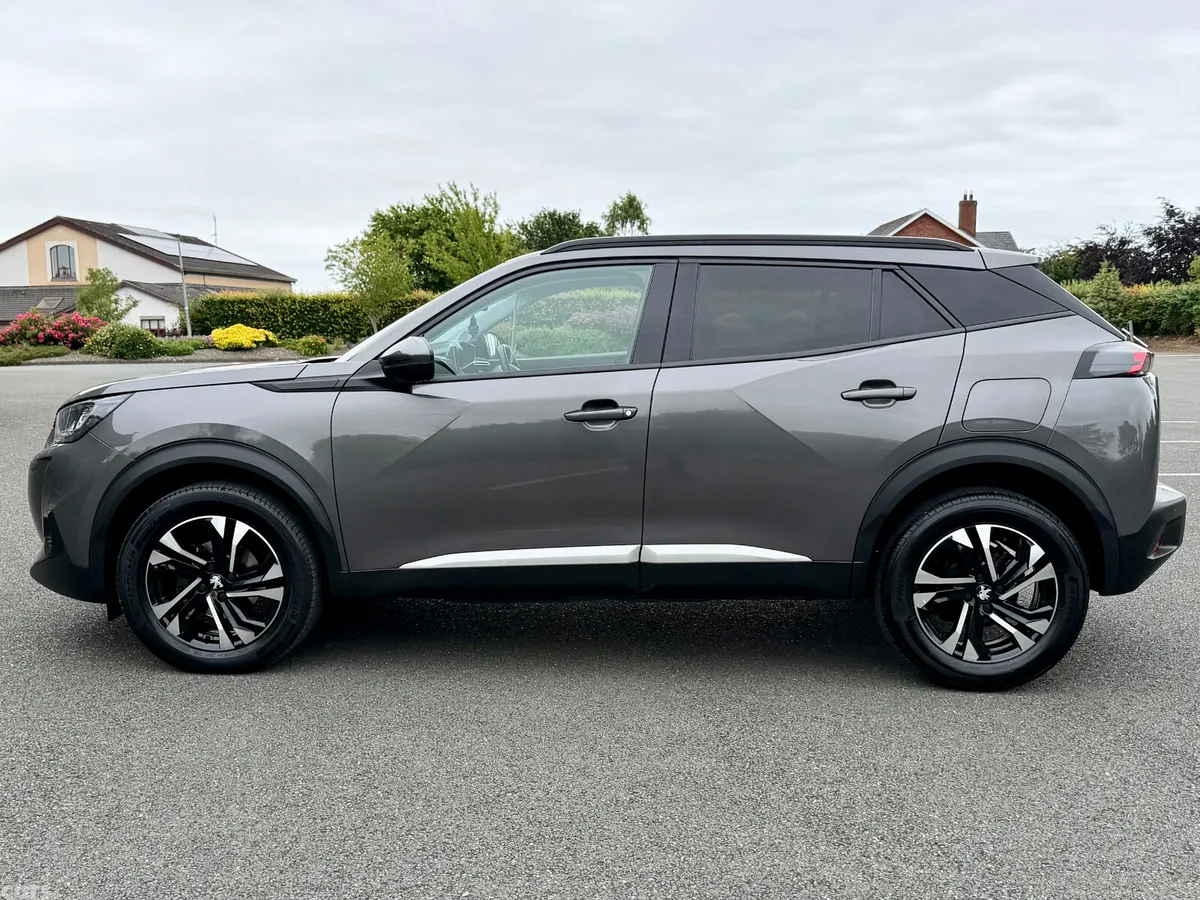 Peugeot 2008 MPV, Petrol, 2021, Grey