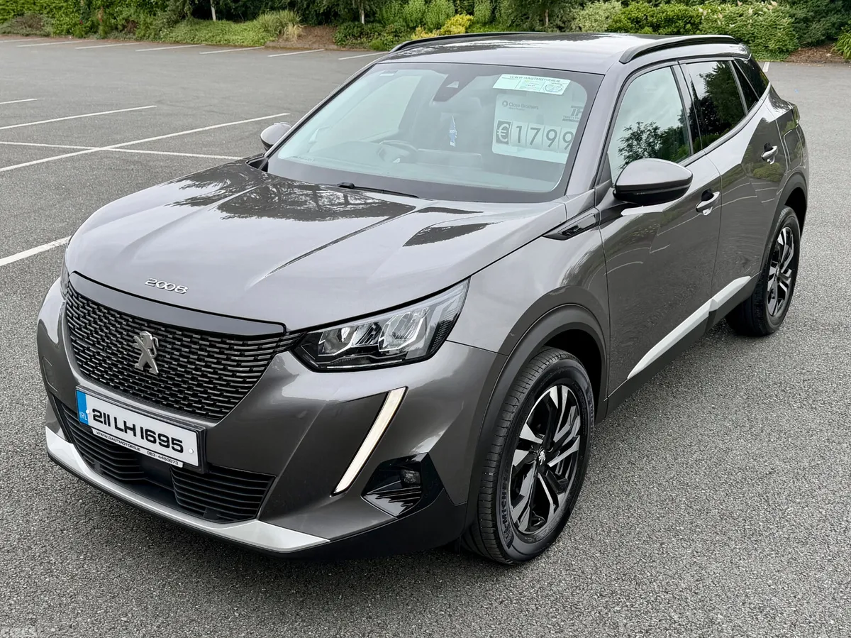 Peugeot 2008 MPV, Petrol, 2021, Grey