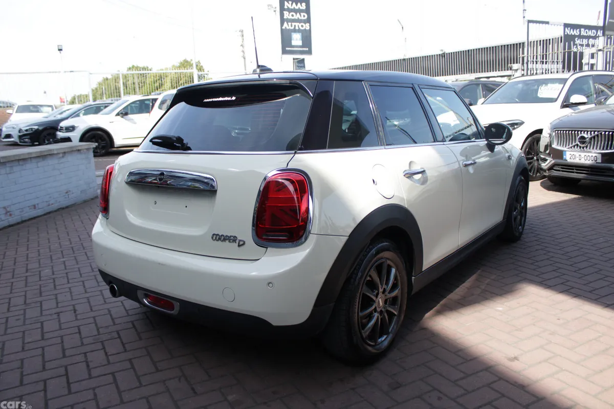 Mini Cooper Hatchback, Diesel, 2019, White