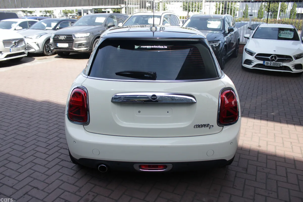 Mini Cooper Hatchback, Diesel, 2019, White
