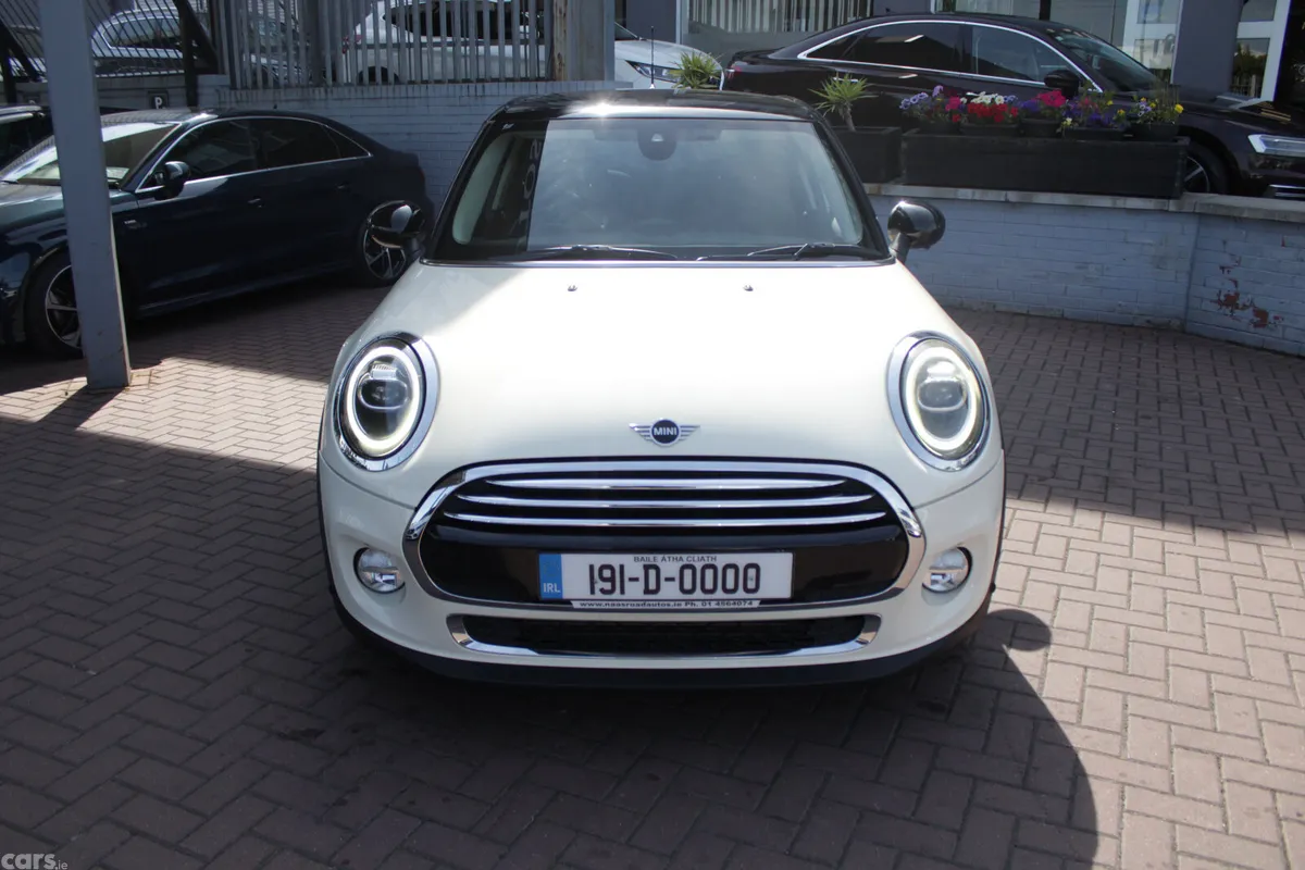 Mini Cooper Hatchback, Diesel, 2019, White