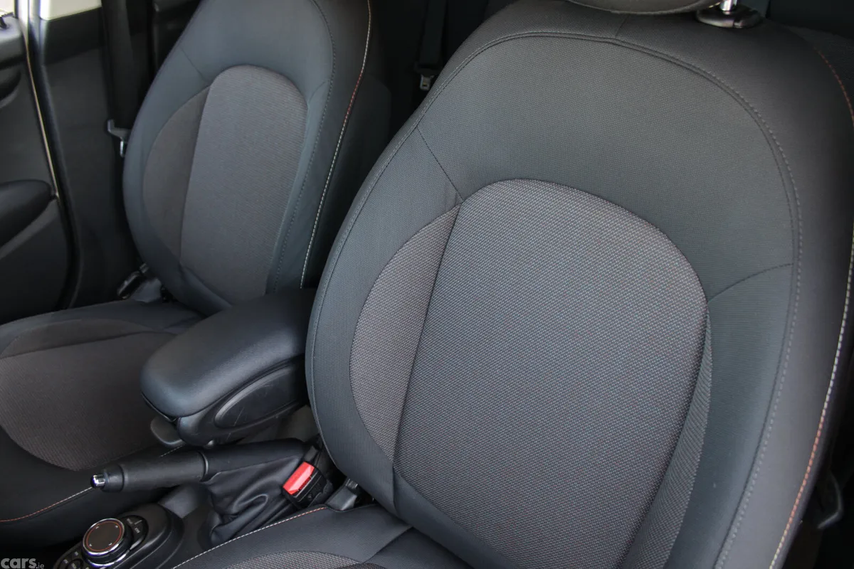 Mini Cooper Hatchback, Diesel, 2019, White