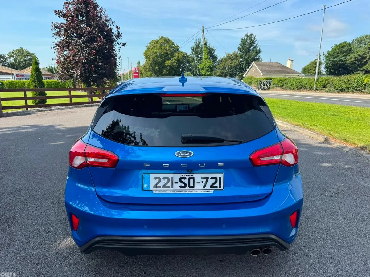 Ford Focus Hatchback, Petrol, 2022, Blue