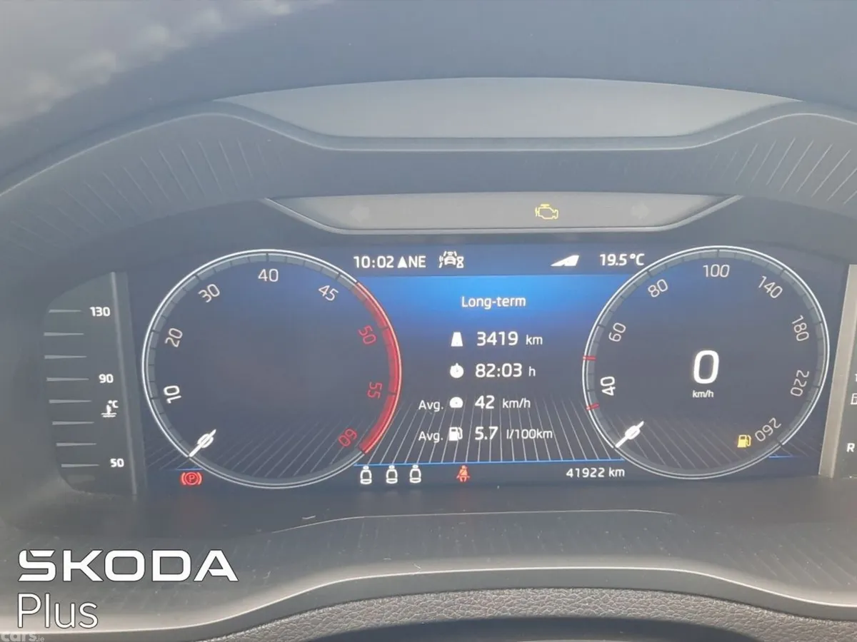 Skoda Karoq Hatchback, Diesel, 2023, Grey