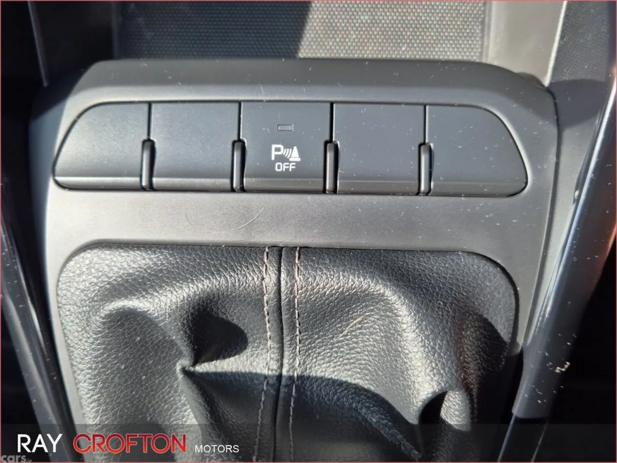 Kia Stonic Estate, Petrol, 2024, Blue