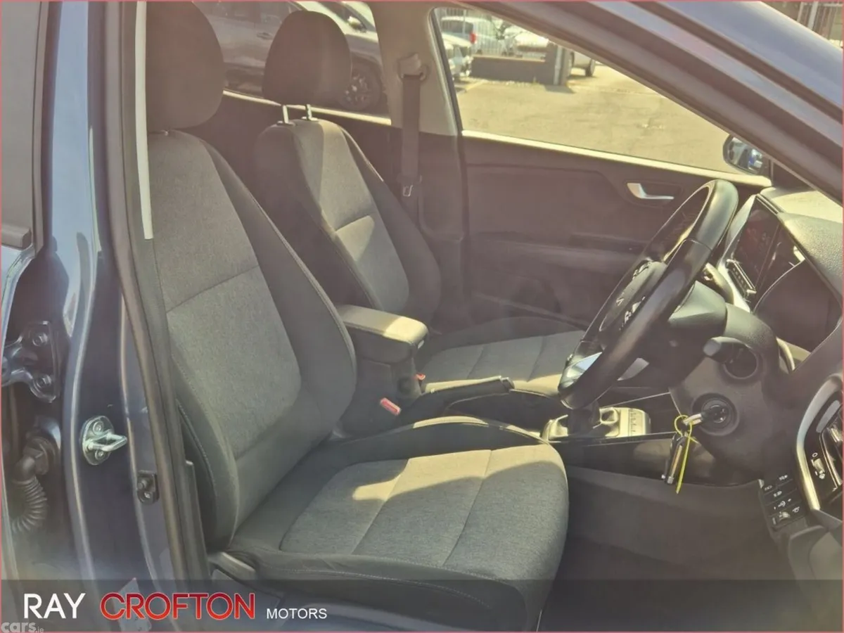 Kia Stonic Estate, Petrol, 2024, Blue
