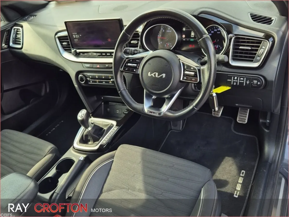 Kia Ceed Hatchback, Diesel Hybrid, 2024, Grey