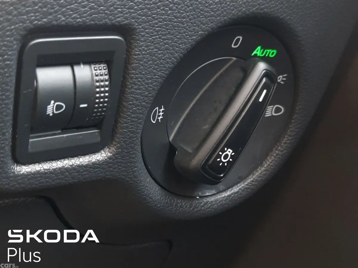 Skoda Kamiq SUV, Petrol, 2023, Grey