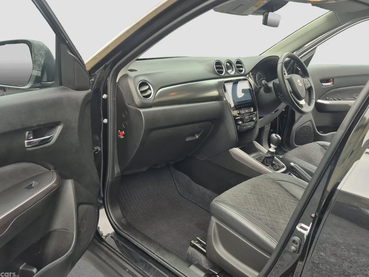 Suzuki Vitara SUV, Petrol Hybrid, 2025, Black