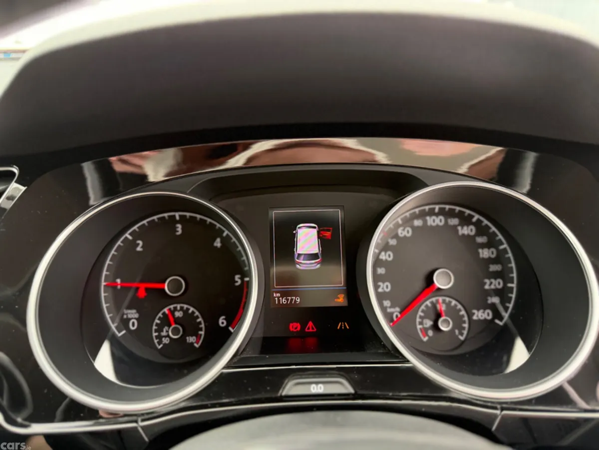 Volkswagen Touran MPV, Diesel, 2020, White