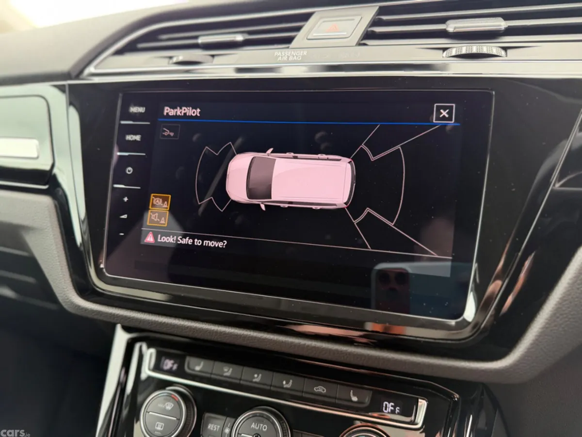 Volkswagen Touran MPV, Diesel, 2020, White