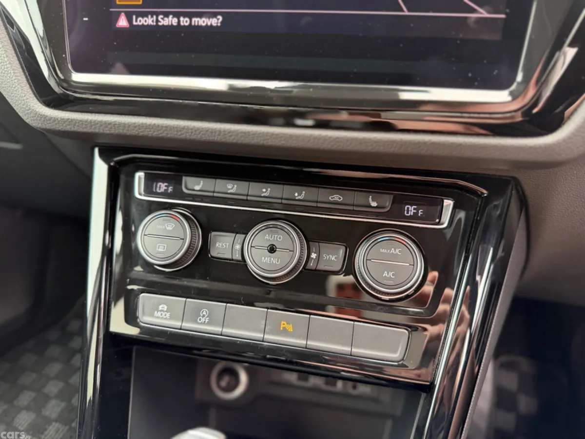 Volkswagen Touran MPV, Diesel, 2020, White