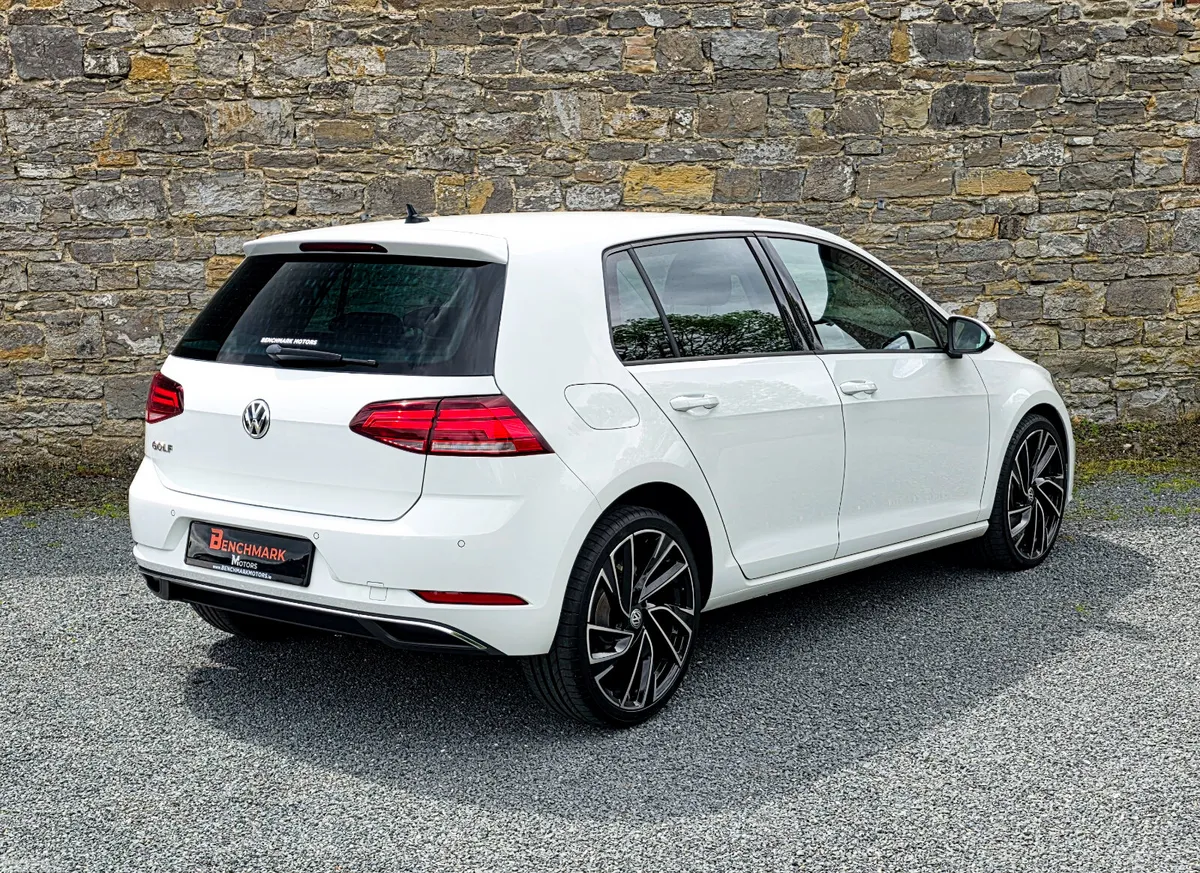 Volkswagen Golf Hatchback, Diesel, 2019, White